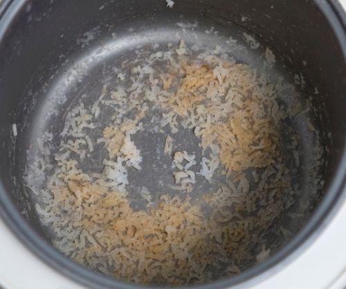 Dirty moldy rice in rice cooker