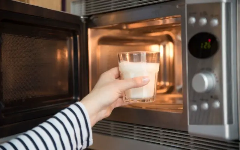 Can You Microwave Glass Jars? (A Potential Hazard!)