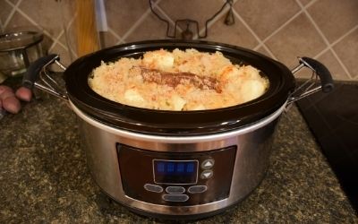 Slow cooker stuffed with food - Family Guide Central