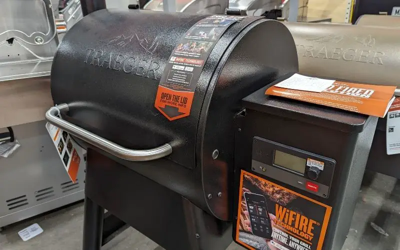 How to use Traeger pellet grill - FamilyGuideCentral.com