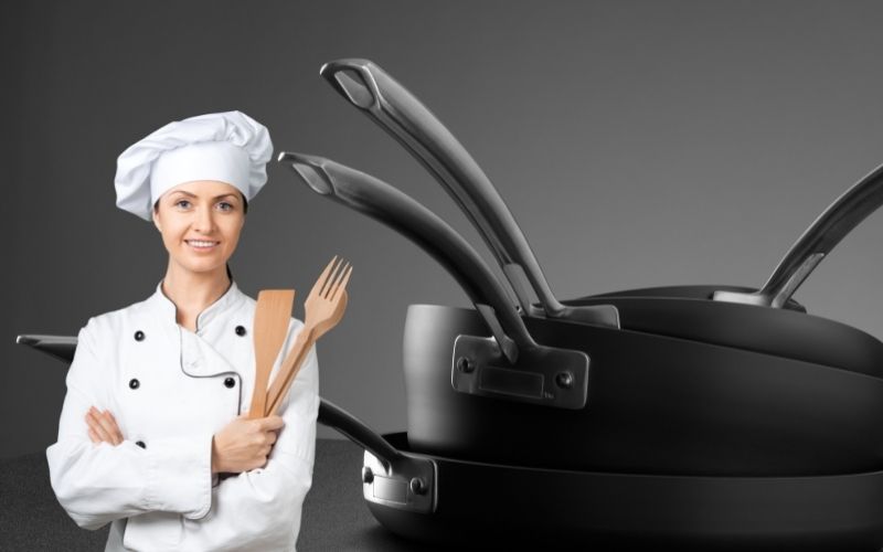 What pans do professional chefs use - FamilyGuideCentral.com
