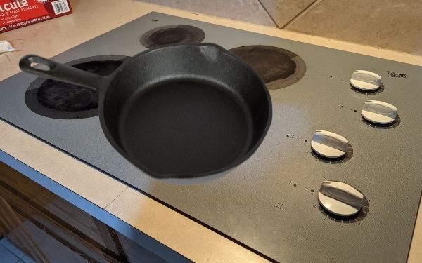 Cast irons on glass topped stoves - FamilyGuideCentral.com