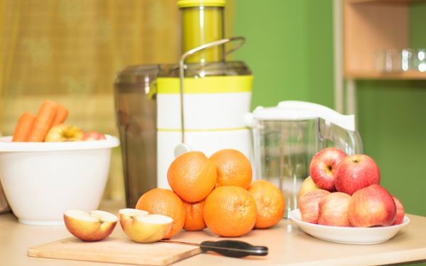 Do Centrifugal Juicers Destroy Nutrients? (Getting the MOST Out of It!)