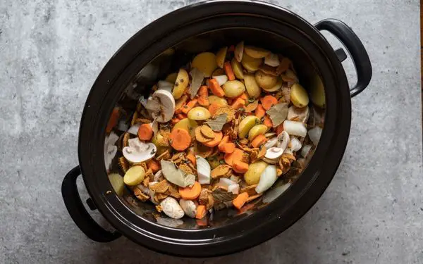 Crock pots interest- familyguidecentral.com