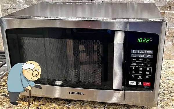 How Long Do Toshiba Microwaves Last? (This is What We Found!)